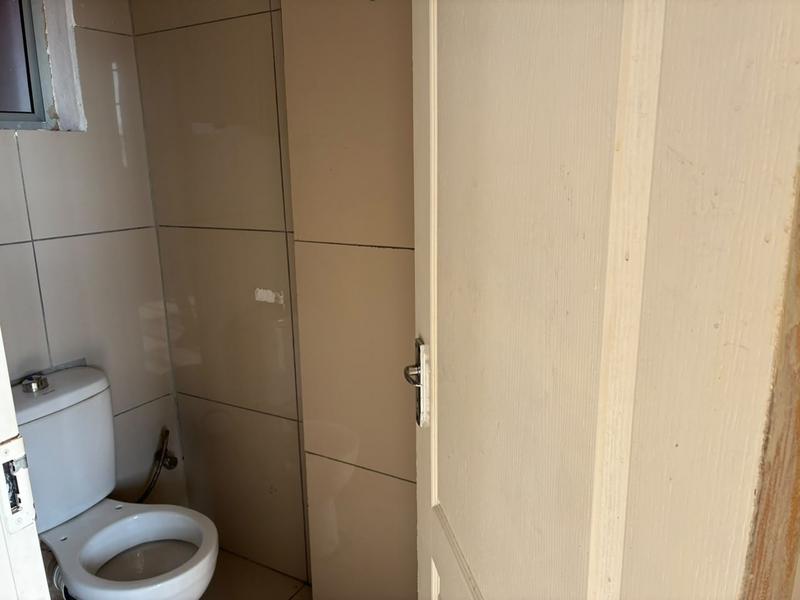 To Let 1 Bedroom Property for Rent in Brits North West